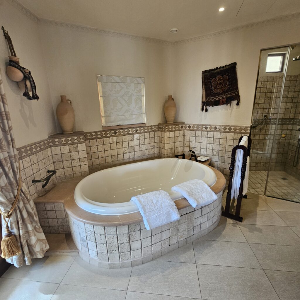 Al Maha Desert Resort Bedouin Suite Bathroom Tub