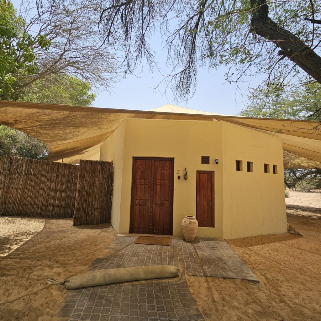 Al Maha Desert Resort Bedouin Suite 21
