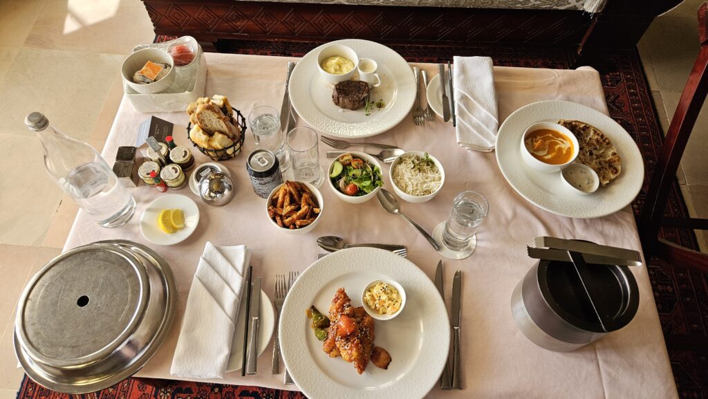 Al Maha Desert Resort In-Room Lunch
