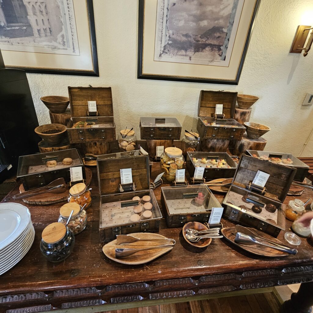 Al Maha Desert Resort Lounge Afternoon Tea Snacks