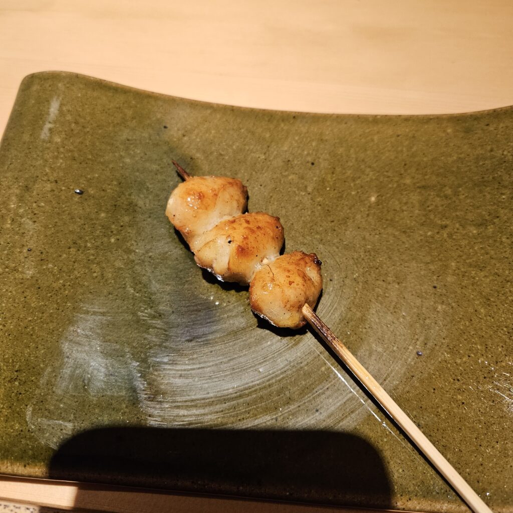 Torisho Ishii Hina Chicken Tail