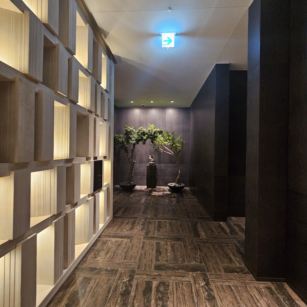 JW Marriott Tokyo Lobby Floor