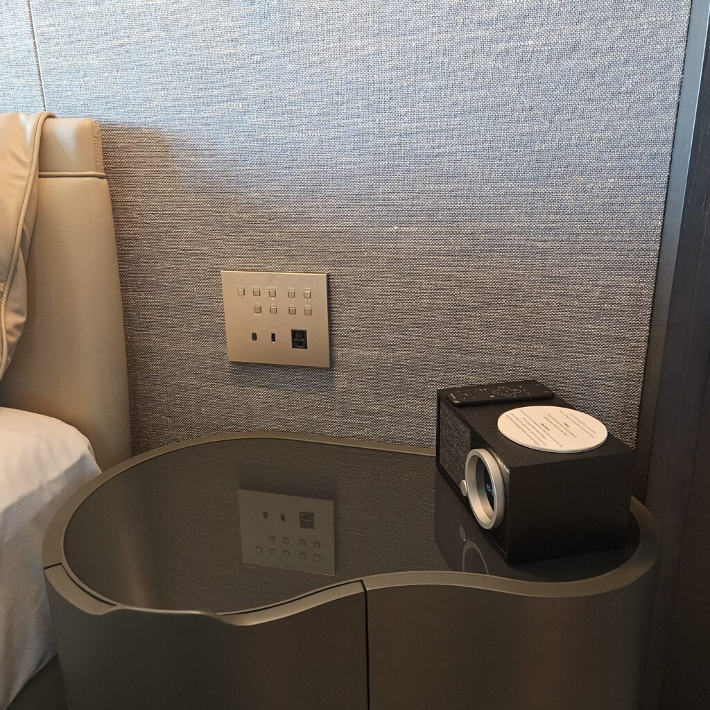JW Marriott Tokyo Executive Lounge Bedroom Bluetooth Speaker