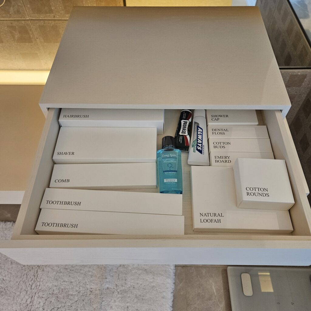 JW Marriott Tokyo Executive Suite Bathroom Toiletries
