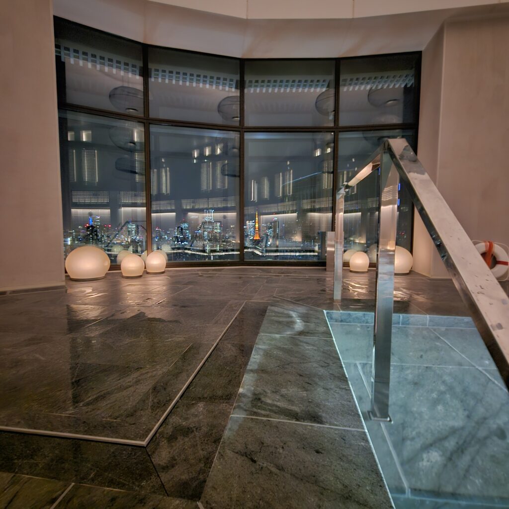 JW Marriott Tokyo Pool