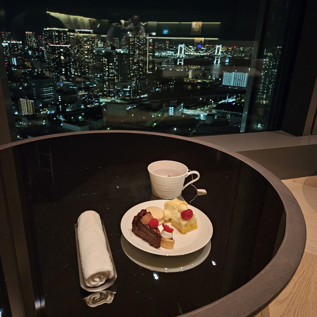 JW Marriott Tokyo Executive Lounge Dessert