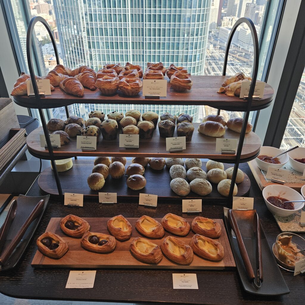 JW Marriott Tokyo Executive Lounge Breakfast