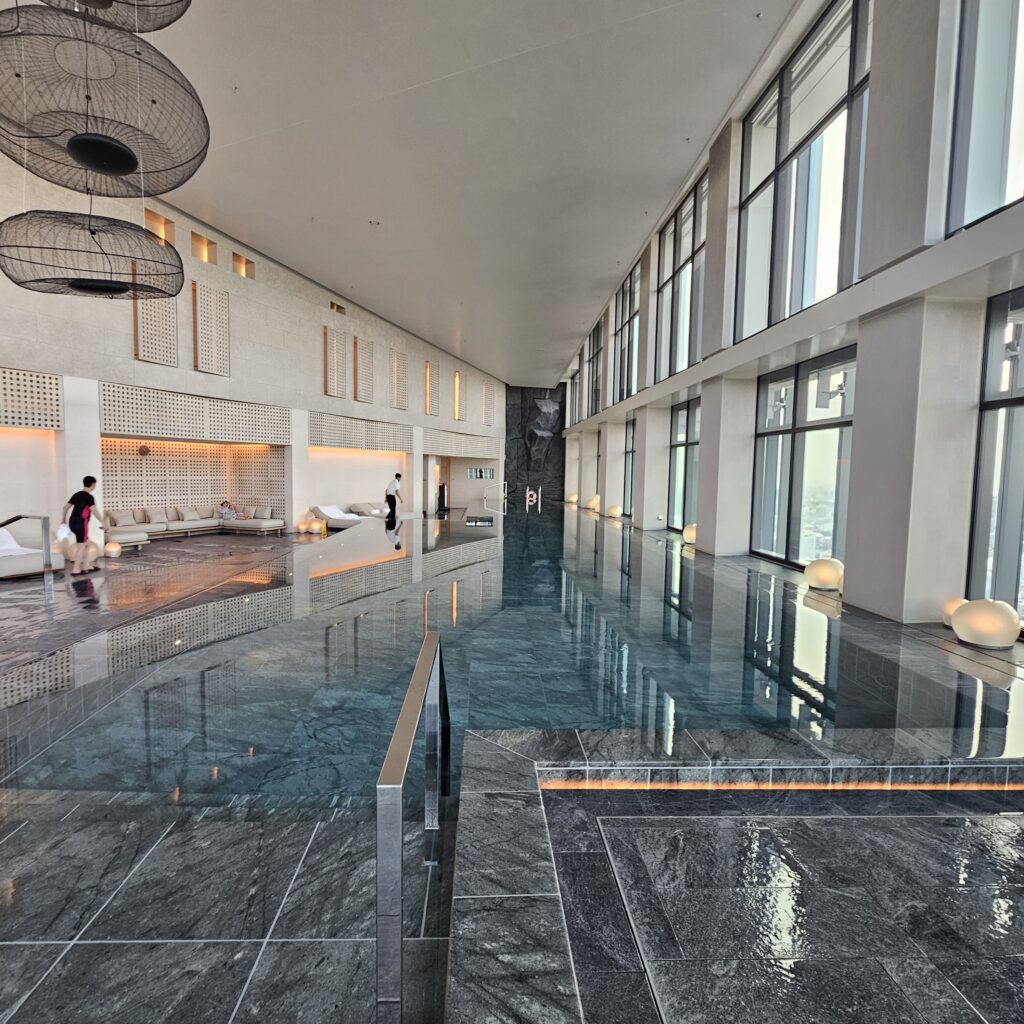 JW Marriott Tokyo Pool