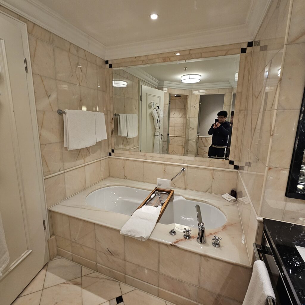 Ritz-Carlton Berlin Deluxe Corner Room
