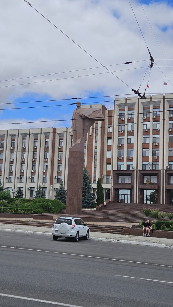 Tiraspol Lenin Monument