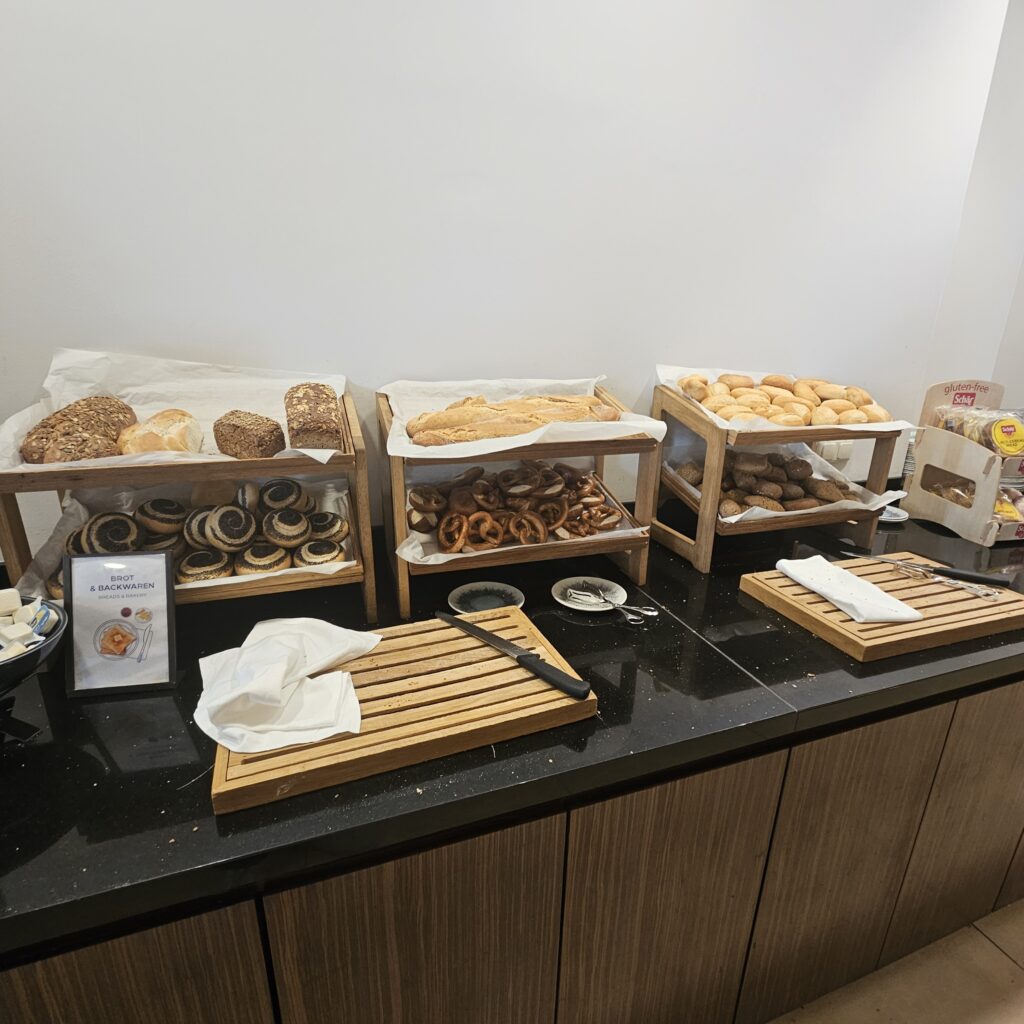 Hilton Berlin Beletage Restaurant Breakfast Buffet