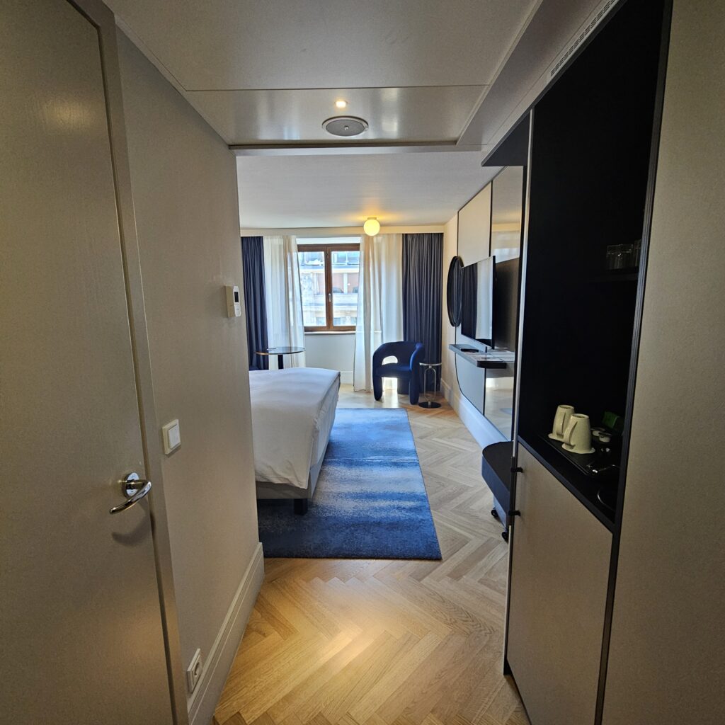 Hilton Berlin King Executive Renovated Room