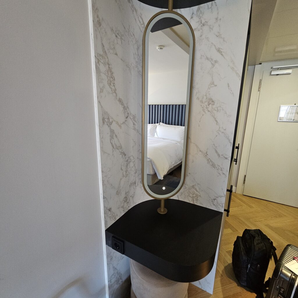 Hilton Berlin King Executive Renovated Room