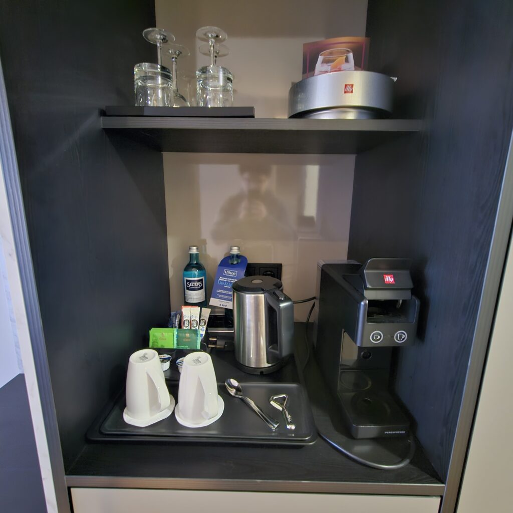 Hilton Berlin King Executive Renovated Room Pantry